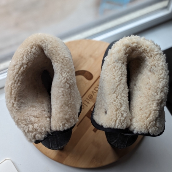 UGG Australia Lynnea Shearling Studded Clog Boot - Picture 6 of 12